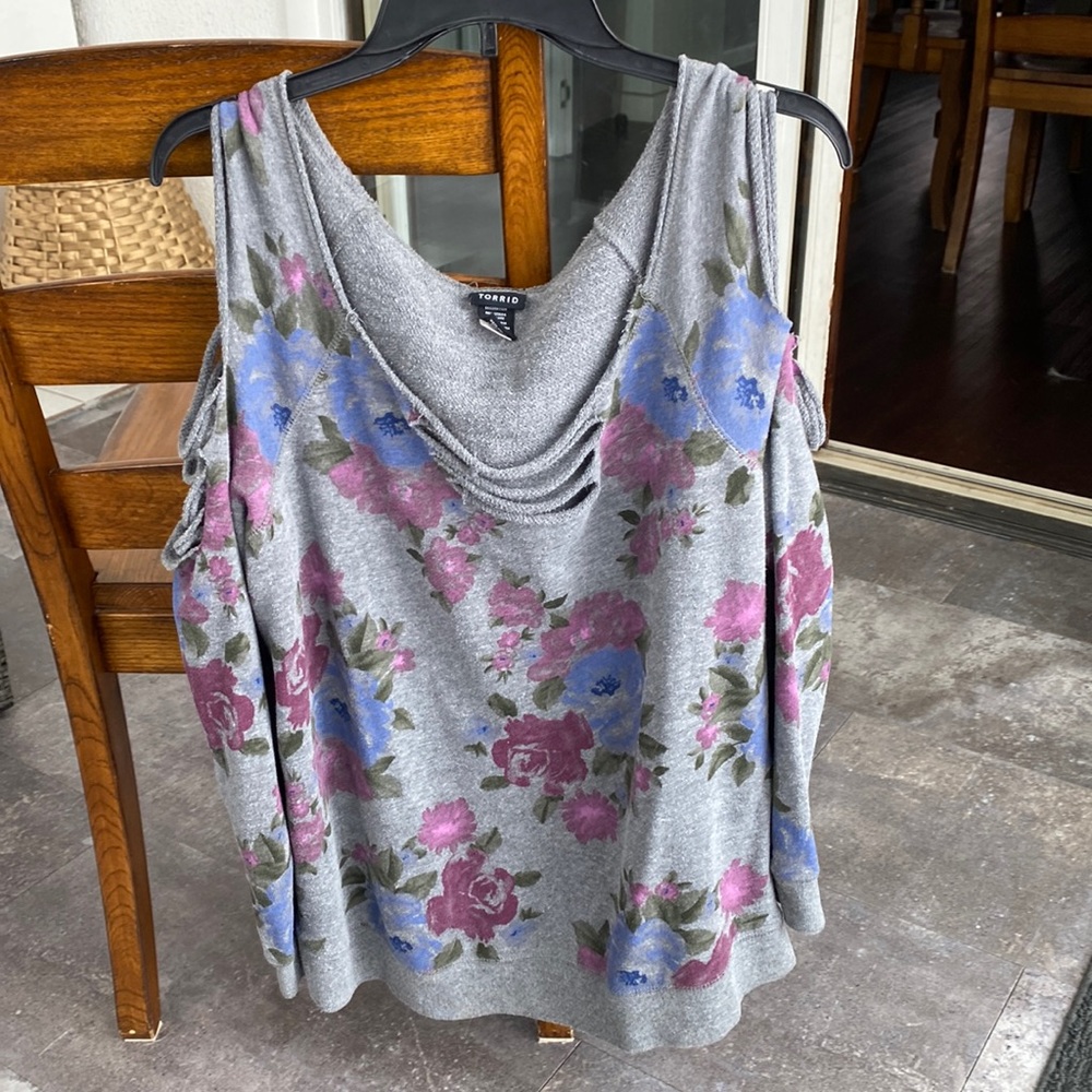 Womens plus size cold shoulder sweatshirt